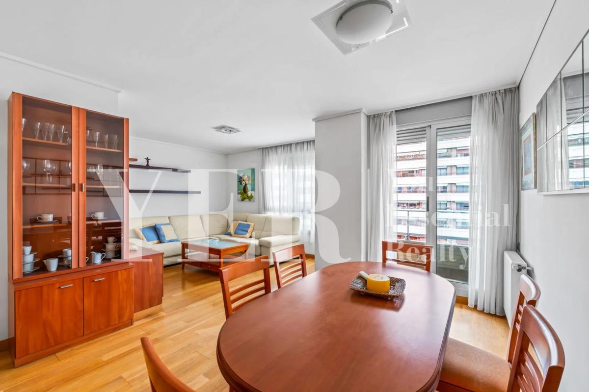Venta de piso en Avenida Oscar Espla, Alicante / Alacant
 photo 3