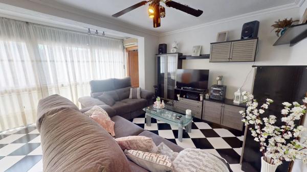 Sale of flat in Barrio Alipark, Alicante
 photo 2