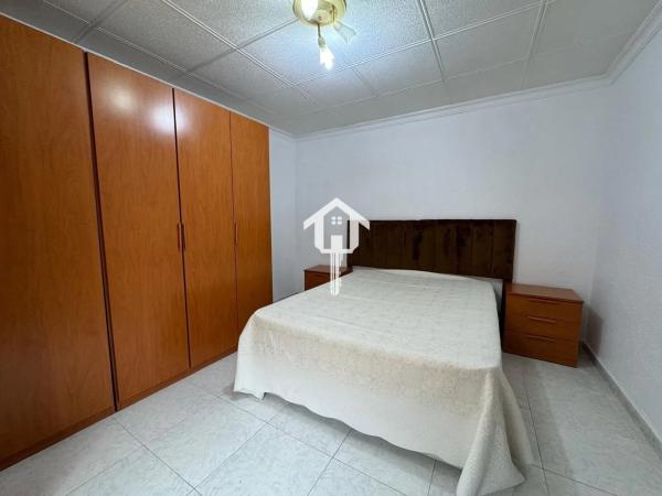 Venta de piso en Calle Escorpión, Alicante / Alacant
photo 1