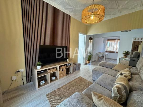 Sale of flat in Barrio Ciudad de Asís, Alicante
thumbnail 1