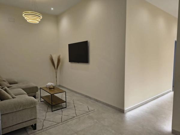 Chalet pareado en calle Centauro photo 2