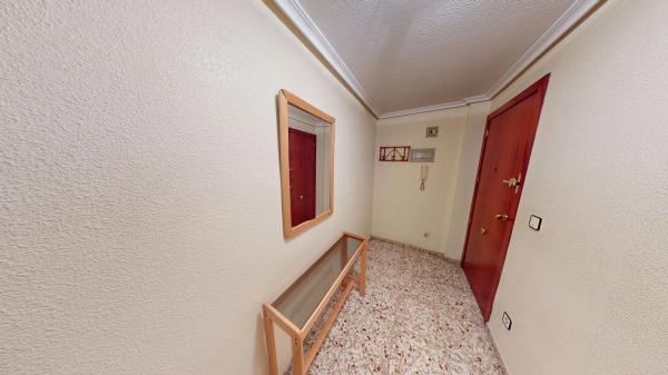 Venta de piso en Calle Astrónomo Comas Sola, Alicante / Alacant
 photo 4