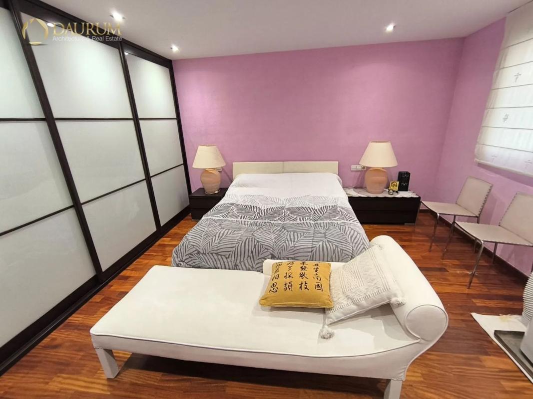 Продажа квартиры на Calle Ingeniero Sanchiz Pujalte, Аликанте / Алакант
 photo 5