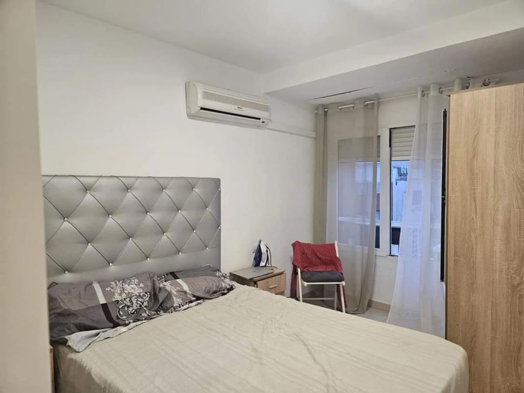 Sale of apartment in Calle Nou d'Octubre, Alicante
 photo 3