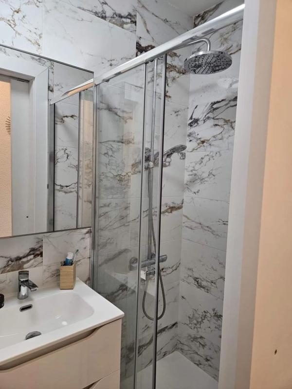 Sale of apartment in Calle Nou d'Octubre, Alicante
 photo 4