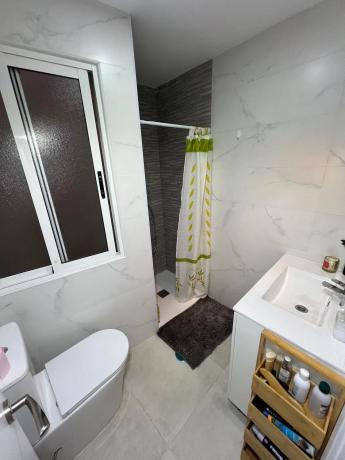 Venta de piso en Carolinas Bajas, 17, Alicante / Alacant
photo 1