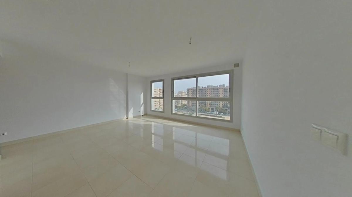Продажа квартиры на Calle Vicente Alexandre, Аликанте / Алакант
 photo 4