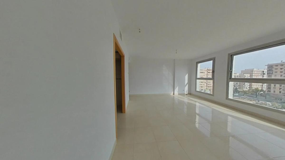 Продажа квартиры на Calle Vicente Alexandre, Аликанте / Алакант
 photo 5