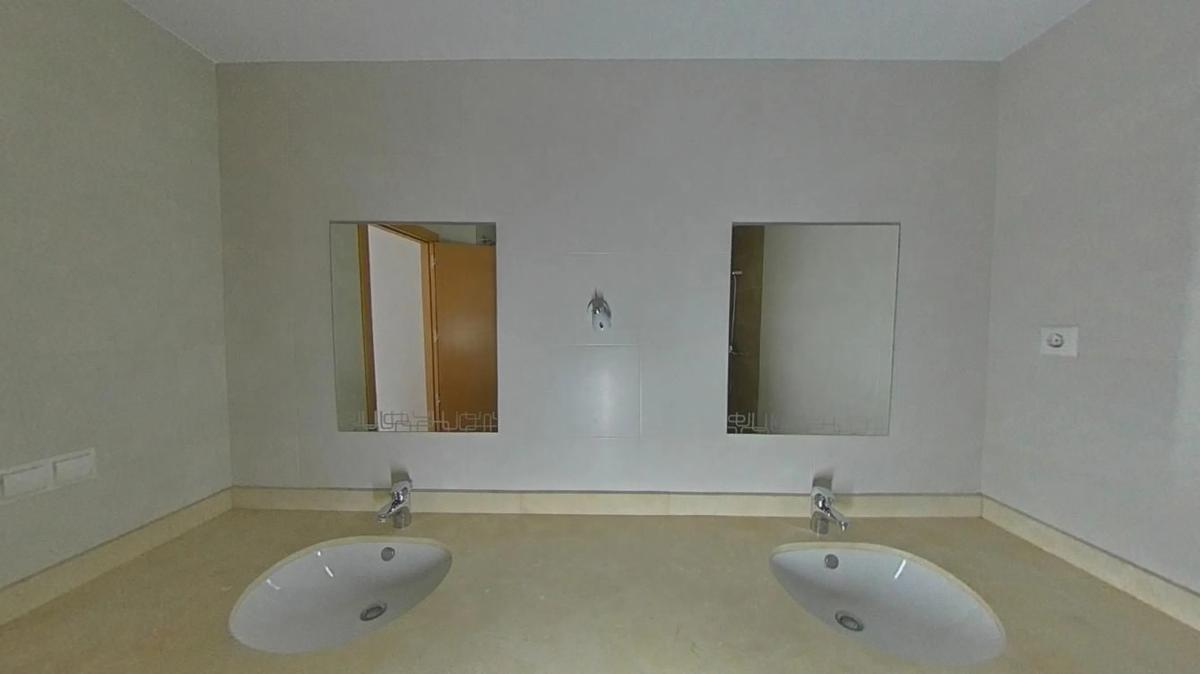 Продажа квартиры на Calle Vicente Alexandre, Аликанте / Алакант
 photo 3