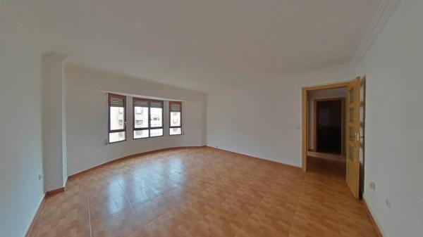 Venta de piso en Avenida Pintor Baeza, Alicante / Alacant
photo 1