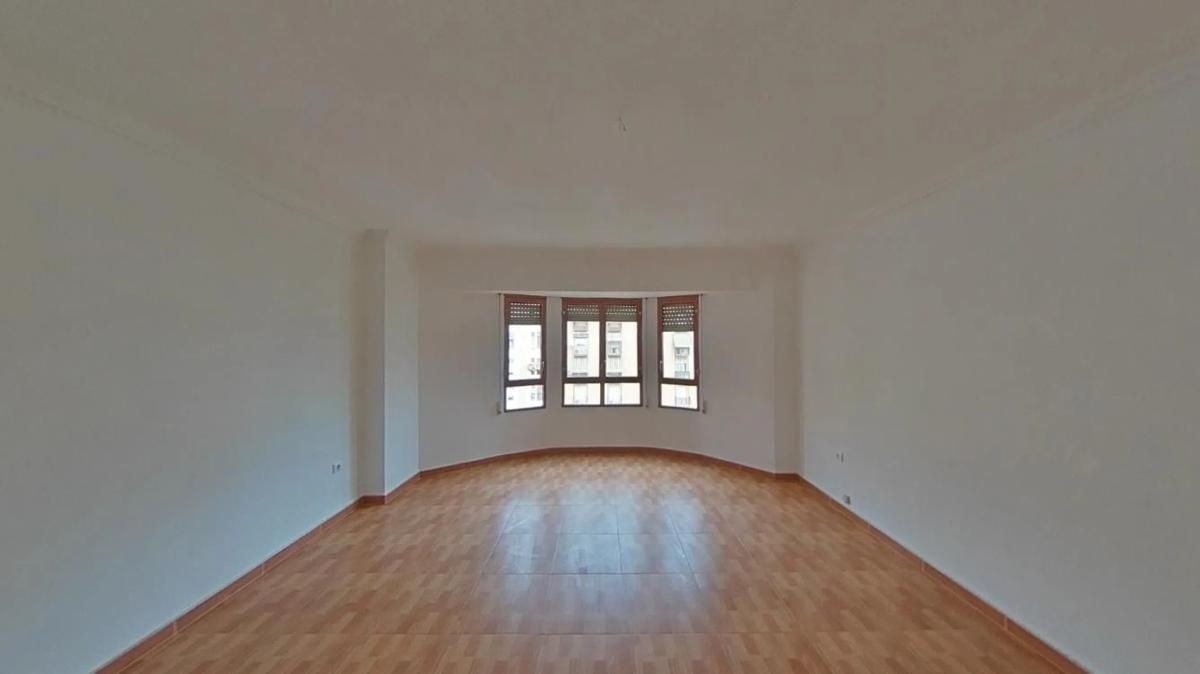 Sale of apartment in Avenida Pintor Baeza, Alicante
 photo 4