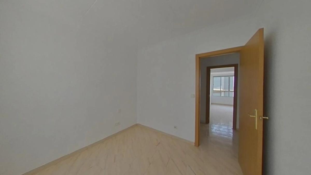 Venta de piso en Calle Nou d'Octubre, Alicante / Alacant
photo 5