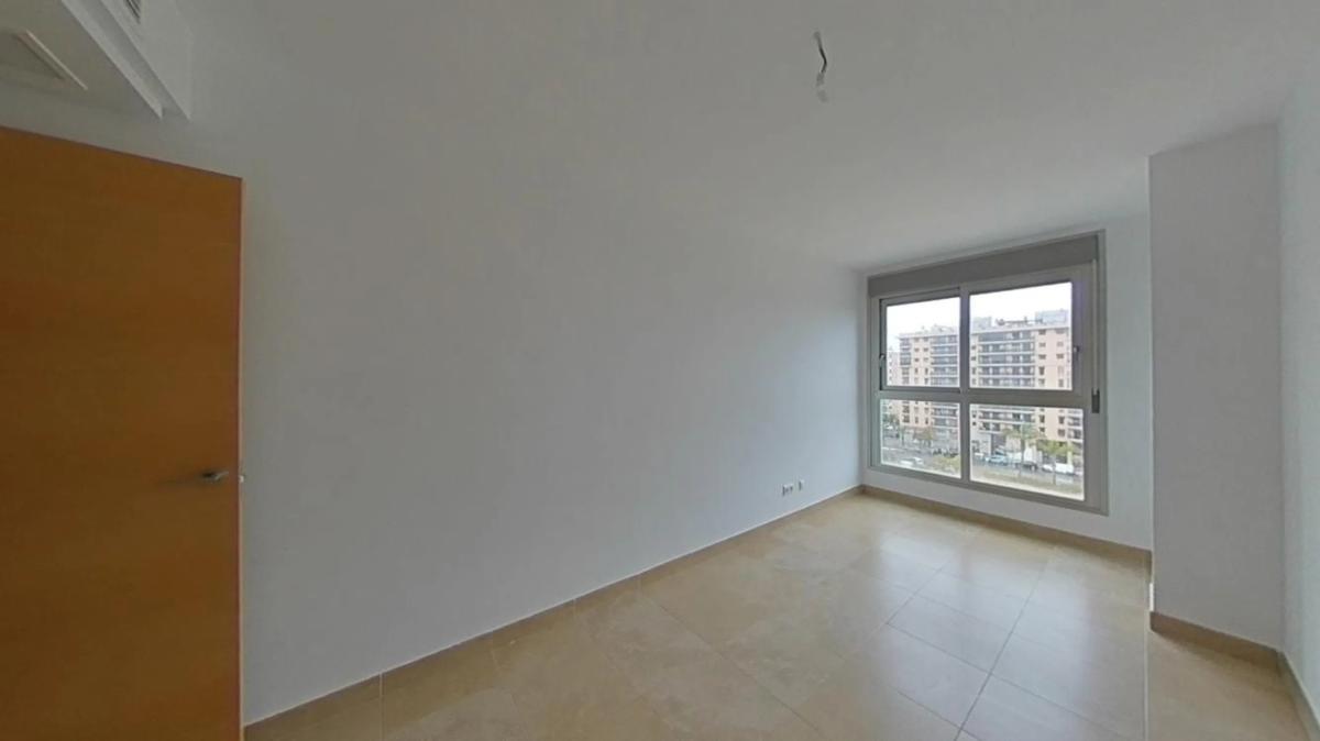 Sale of apartment in Calle Vicente Alexandre, Alicante
 photo 3