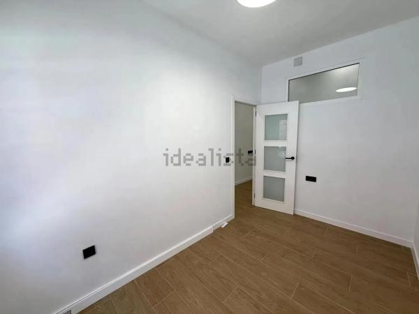 Venta de piso en Barrio Carolinas Altas, Alicante / Alacant
 photo 4