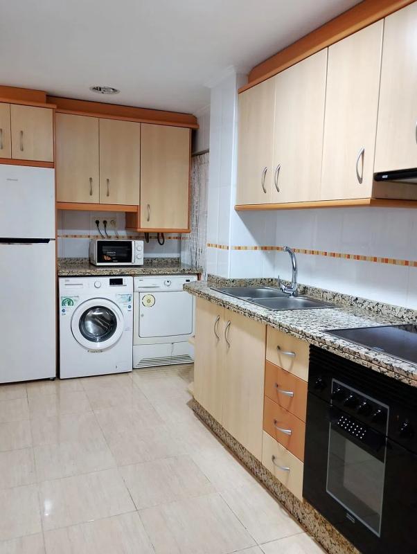 Venta de piso en CL GENERAL NAVARRO, 10, Alicante / Alacant
 photo 2