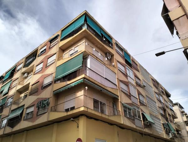 Sale of flat in CL GENERAL NAVARRO, 10, Alicante
 photo 3