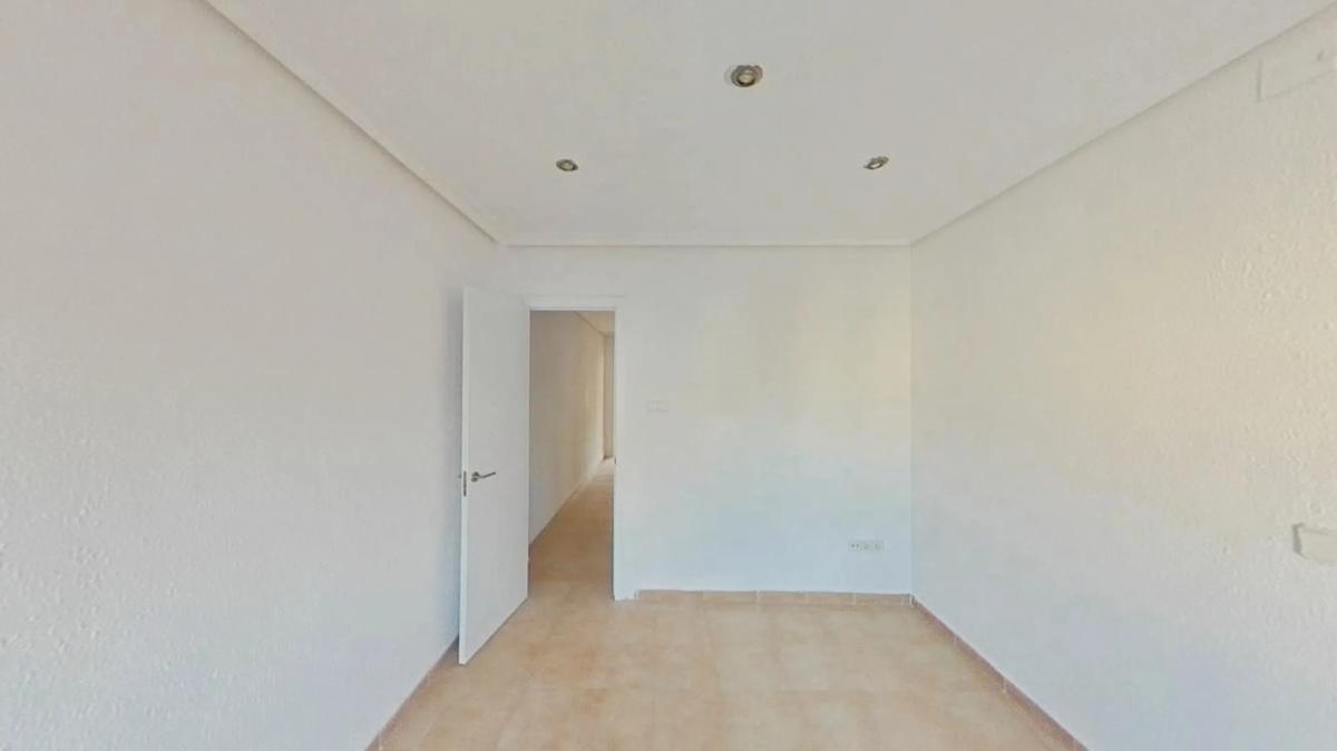 Venta de piso en Barrio Carolinas Altas, Alicante / Alacant
photo 3