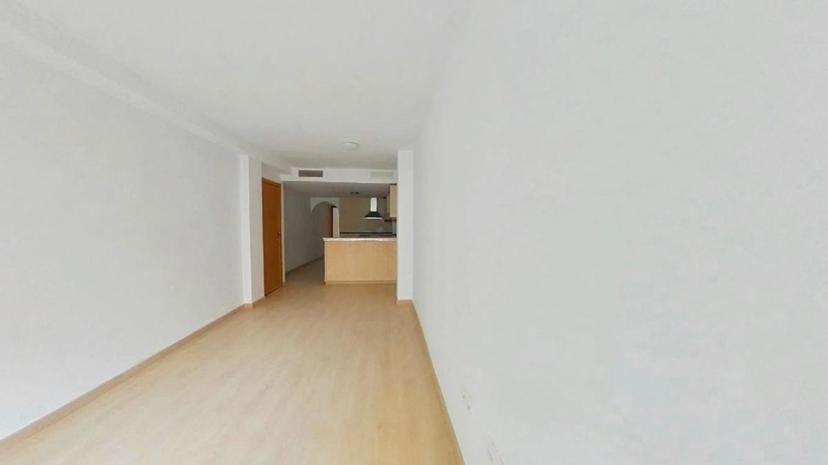 Venta de piso en Barrio Carolinas Altas, Alicante / Alacant
 photo 2