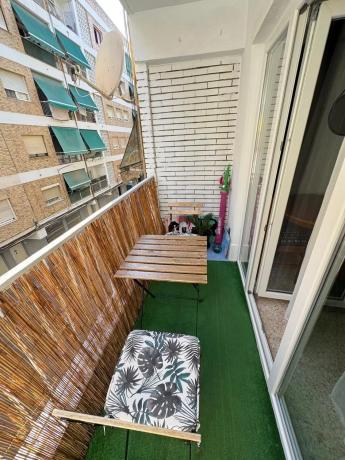 Sale of flat in Barrio Carolinas Altas, Alicante
 photo 1