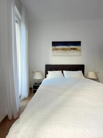 Venta de piso en Calle San Vicente, Alicante / Alacant
photo 1