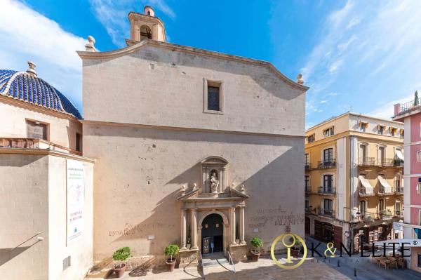 Venta de piso en Plaza del Abad Penalva, 1, Alicante / Alacant
photo 1