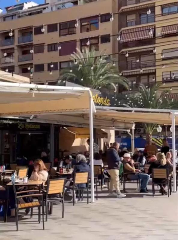 Venta de chalet independiente en Barrio Mercado, Alicante / Alacant
 photo 5