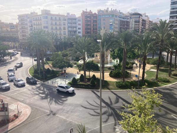Venta de piso en Plaza de los Luceros, 2, Alicante / Alacant
photo 1