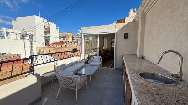 Venta de piso en Barrio Centro Tradicional, Alicante / Alacant
thumbnail 1