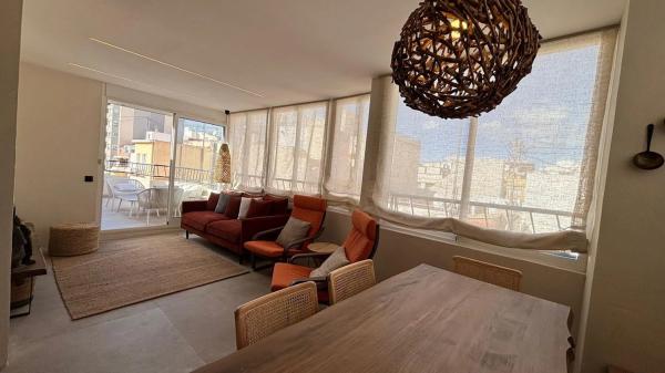 Venta de piso en Barrio Centro Tradicional, Alicante / Alacant
thumbnail 2