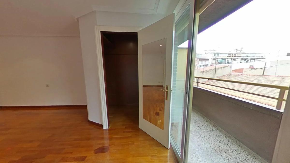 Venta de piso en Calle Portugal, Alicante / Alacant
photo 2