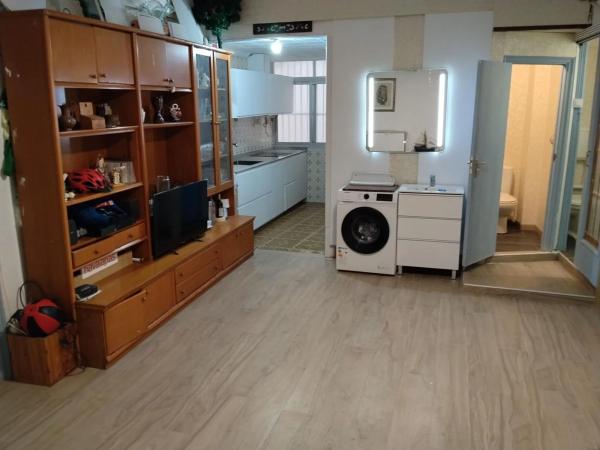 Venta de piso en Barrio Centro Tradicional, Alicante / Alacant
thumbnail 1