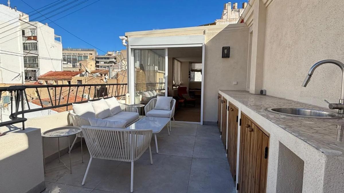 Venta de ático en Calle Bazán, Alicante / Alacant photo 1