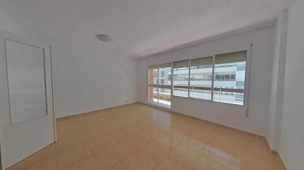 Venta de piso en Calle Orense, Alicante / Alacant
thumbnail 2