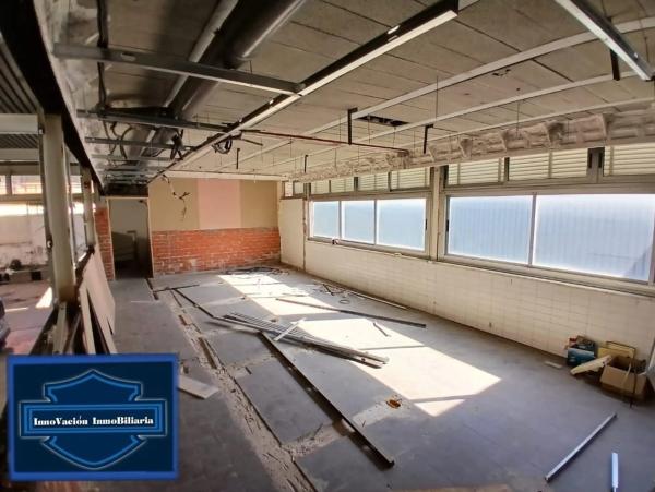 Nave en calle Metalurgias, 10 thumbnail 1