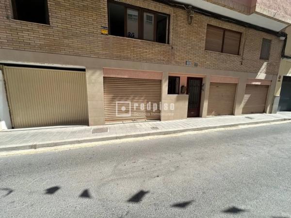 Local en calle de Rigoberto Ferrer photo 3