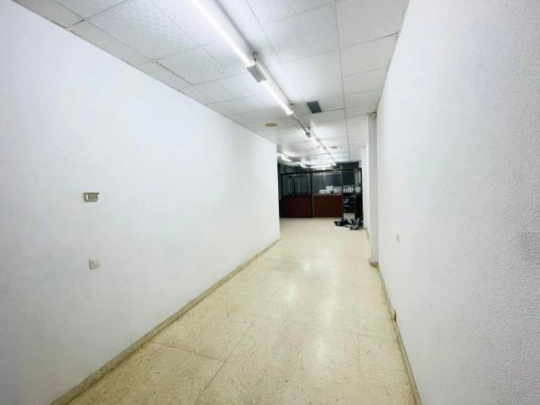 Local en calle Boyero photo 4