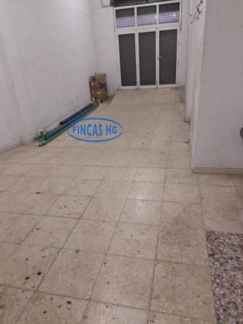 Local en Barrio Altozano photo 4