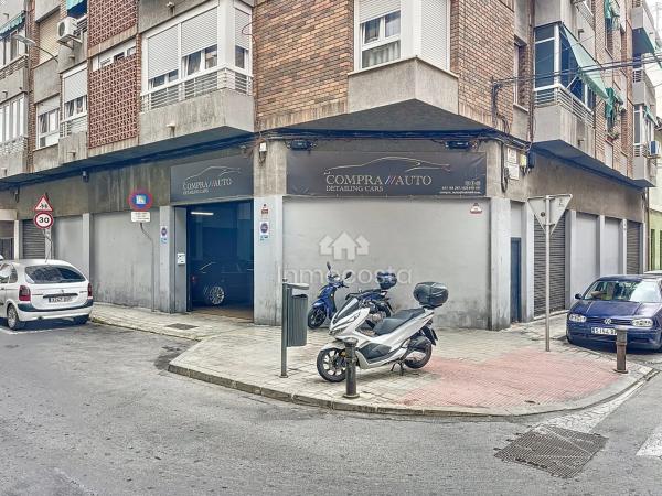 Local en calle Garbinet thumbnail 2