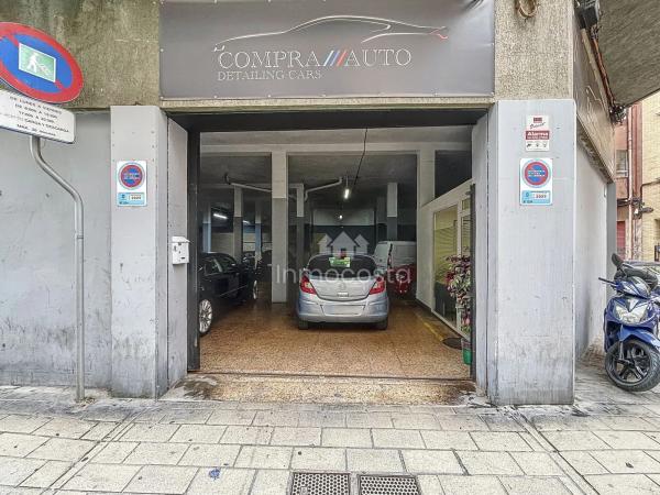 Local en calle Garbinet photo 4
