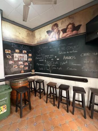 Local en calle General Elizaicin photo 4