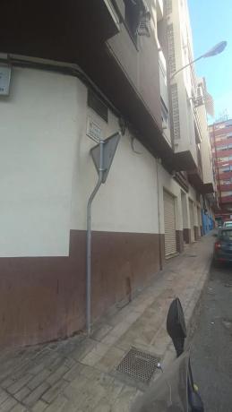 Local en Barrio Altozano photo 1