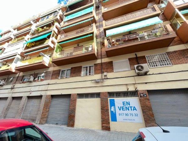 Local o nave en calle Daia Vella photo 1