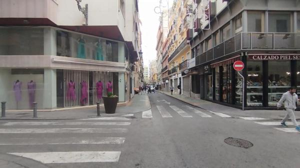 Local en calle Girona photo 2