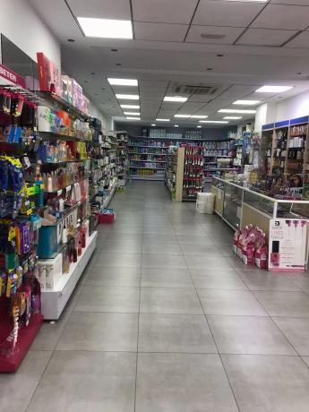 Tienda de cosmética y perfumería en Altozano-Conde, 1 photo