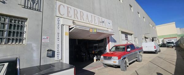 Nave en Barrio Ciudad de Asís - Font-Calent - El Bacarot photo 1