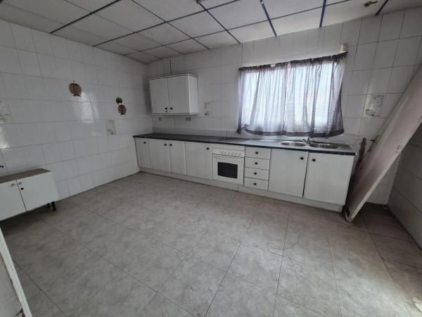 Nave en Barrio Ciudad de Asís - Font-Calent - El Bacarot photo 1