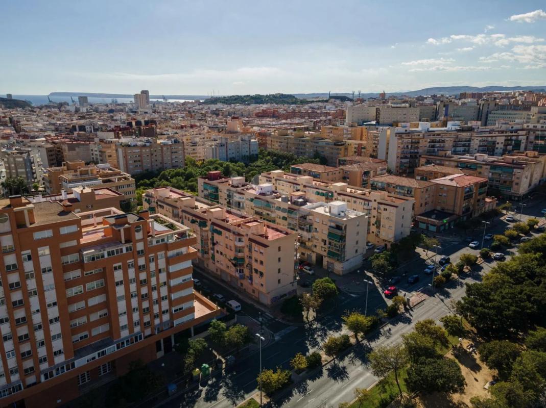 Propiedades en venta y alquiler en España photo 3