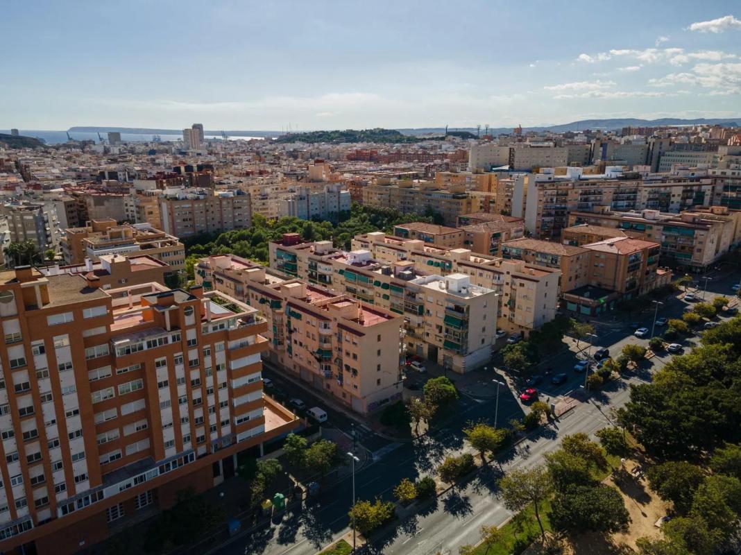 Propiedades en venta y alquiler en España photo 5