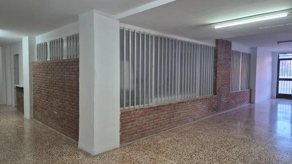 Local en calle Bono Guarner, 21 photo 1