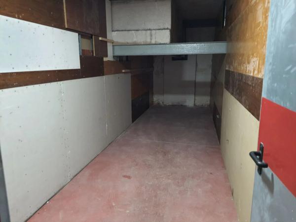 Nave en rentabilidad en calle Marqués del Bosch thumbnail 1